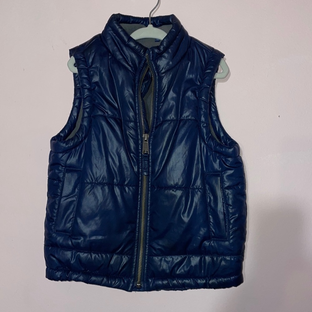Childrens place boys puffer vest size xs 4